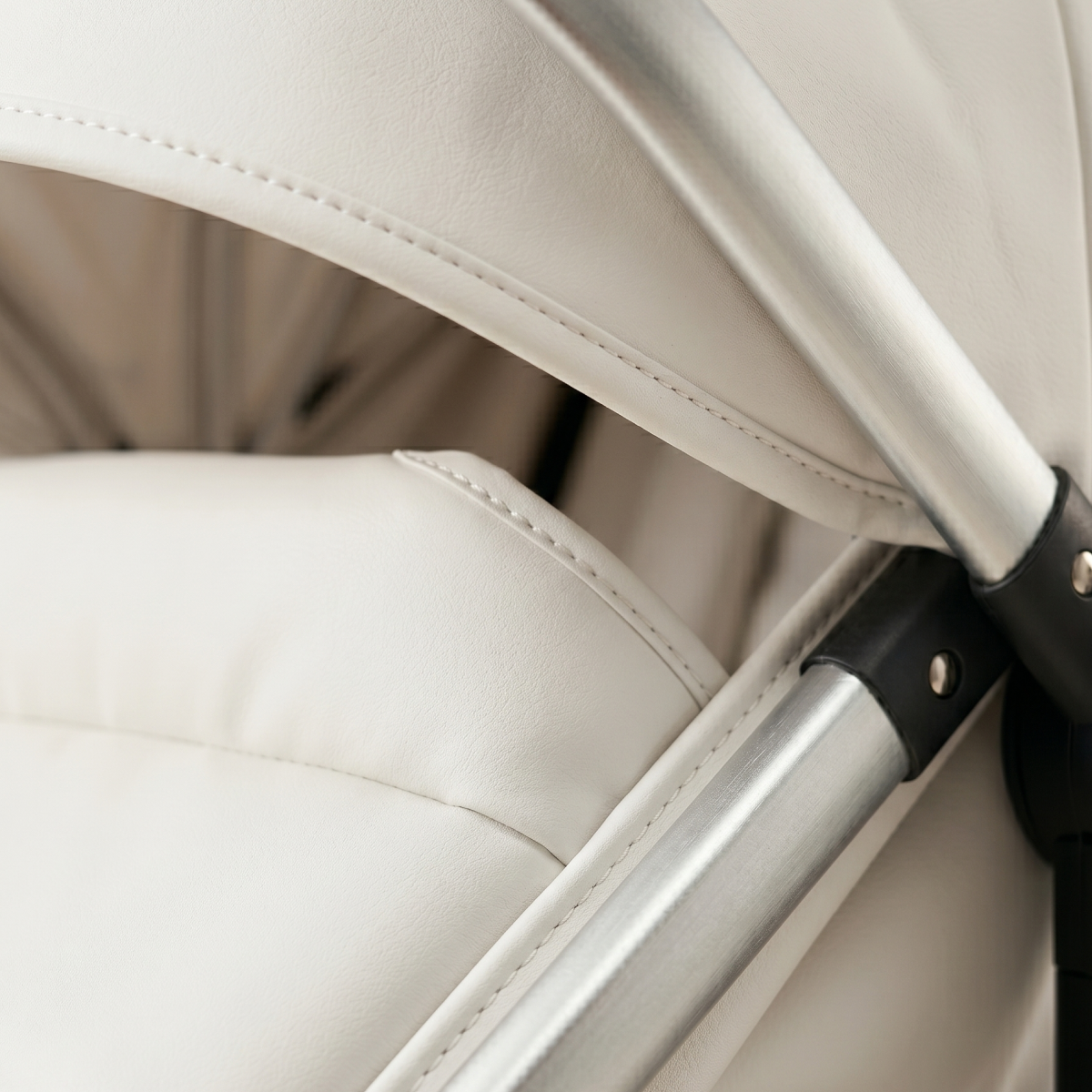 Twinky 4-in-1 Kinderwagen Luxury Set - White