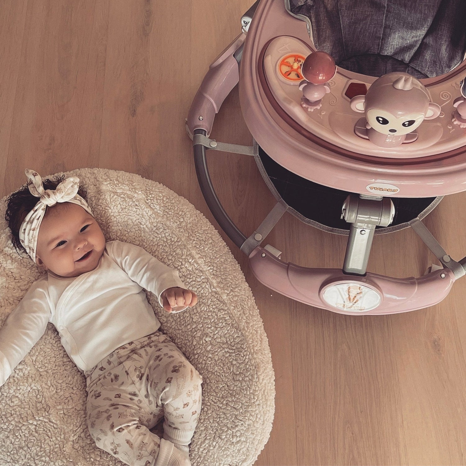 loopstoel baby slecht voor de heupen van jouw baby? Niks is minder waar