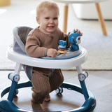 Een loopstoel voor baby's, ook bekend als babywalker of loopwagen, om de eerste stapjes te ondersteunen